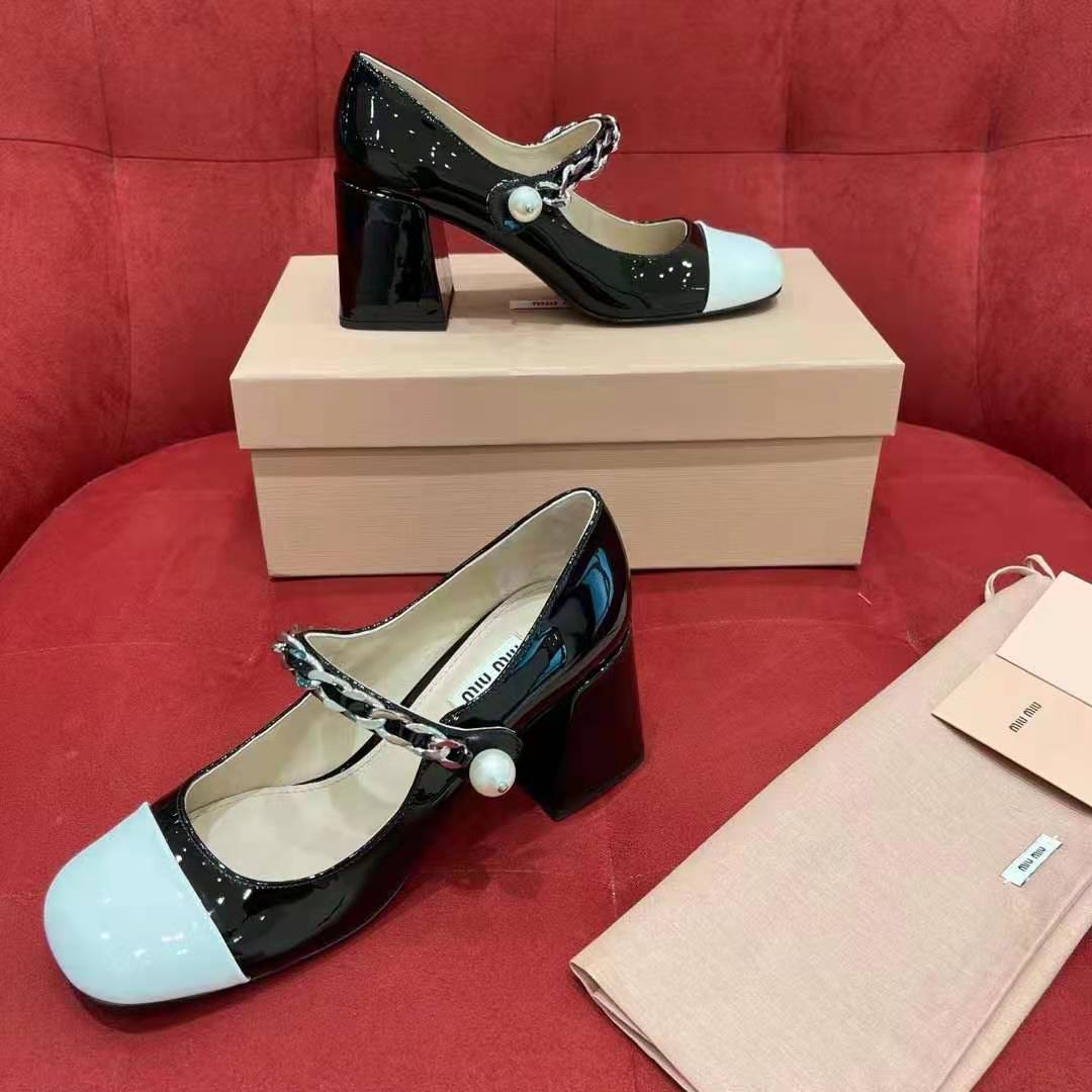 miu miu patent leather sneakers