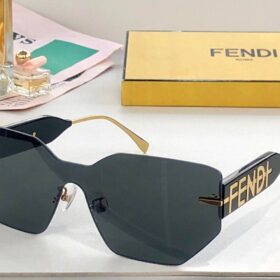 Fendi Fendigraphy Shield sunglasses