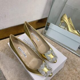 Manolo Blahnik Hangisi Heels Metallic